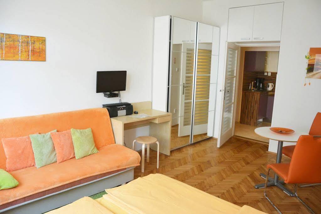 Apartmany Machek Praag Buitenkant foto